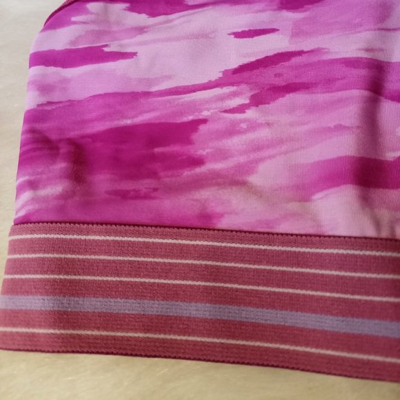 Under Armour Athletic Sports Bra Size Medium - Picture 5 of 5